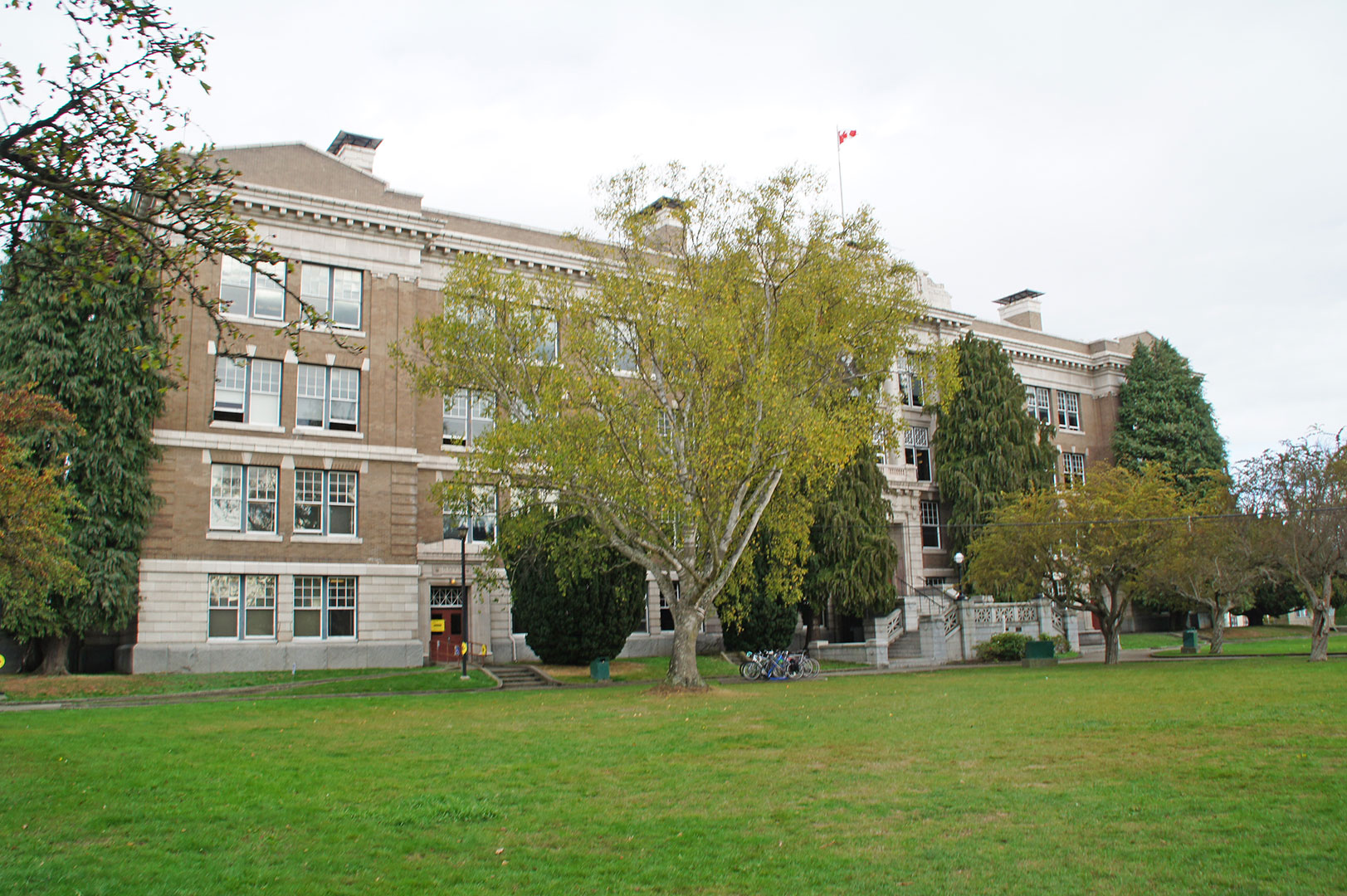 Victoria High School